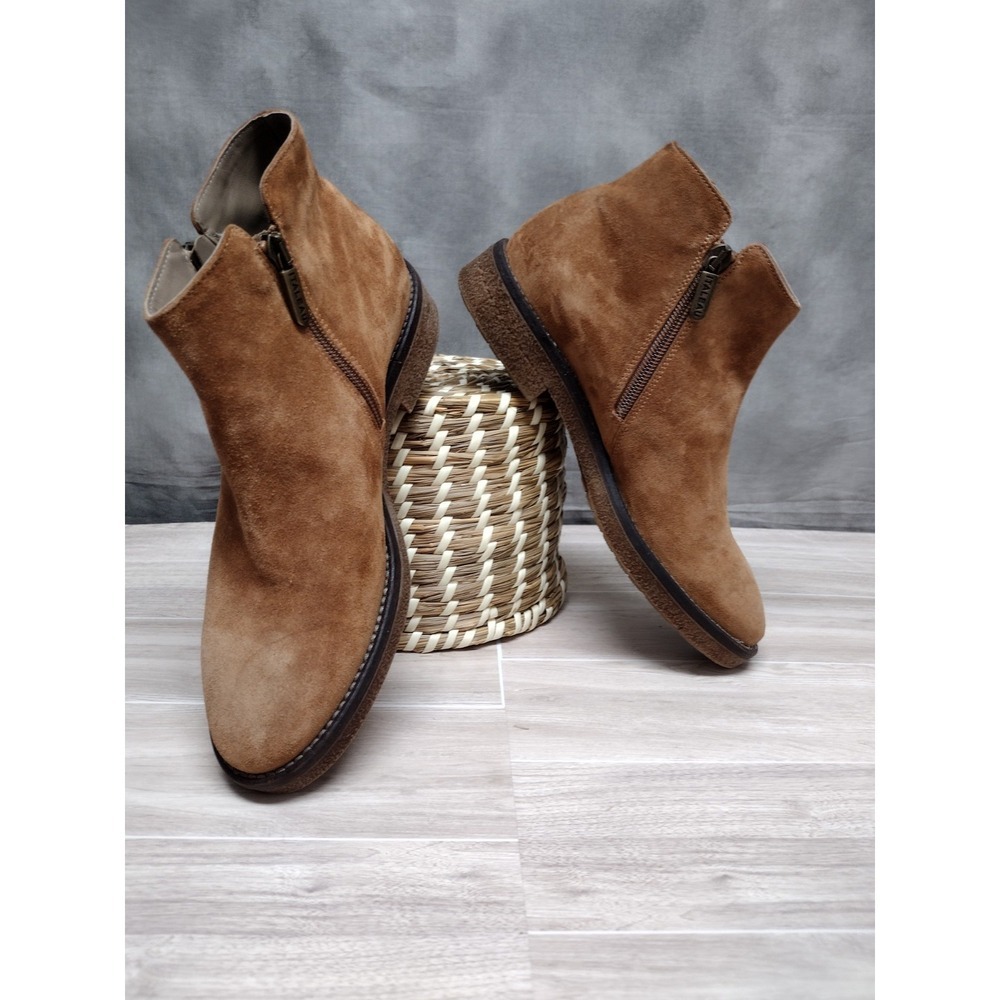 Italeau Waterproof Foliana Tan Suede Ankle Zip‎ Booties US 7.5/EUC Size 38 - Picture 3 of 5